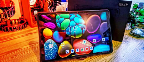 Az ütésálló tablet projektorral – 8849 Tank Pad Ultra teszt