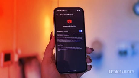 A DuckDuckGo új, ingyenes YouTube-blokkolója eltünteti a reklámokat – így működik
