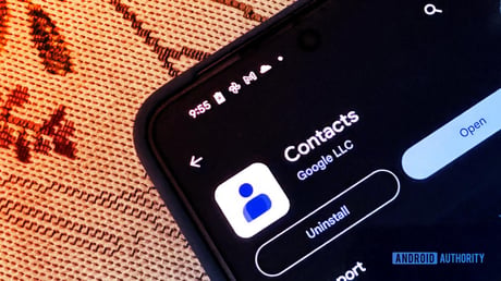 A Google Névjegyek érintéses megosztást és frissített Saját adatok lapot kap