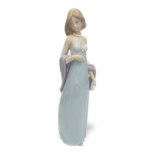 Lladro Ingenue Woman Figurine, Art Deco Figurine, Porcelain Sculpture, Vintage Collectible Decor, Retired