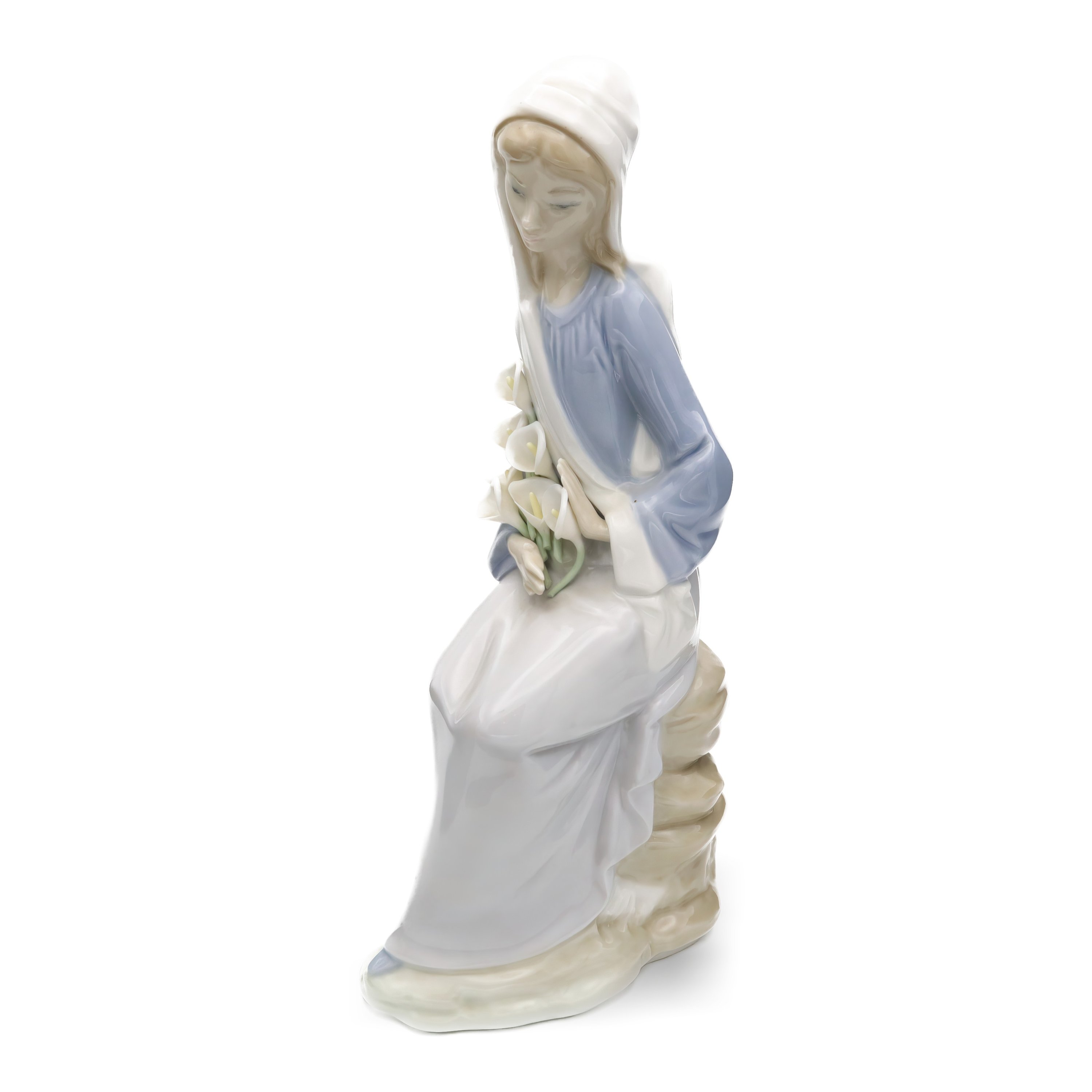 Lladro Woman Sitting With Lillies, Vintage Lladro Figurine, Retired, Flower Missing, Ceramic Collectible Sculpture