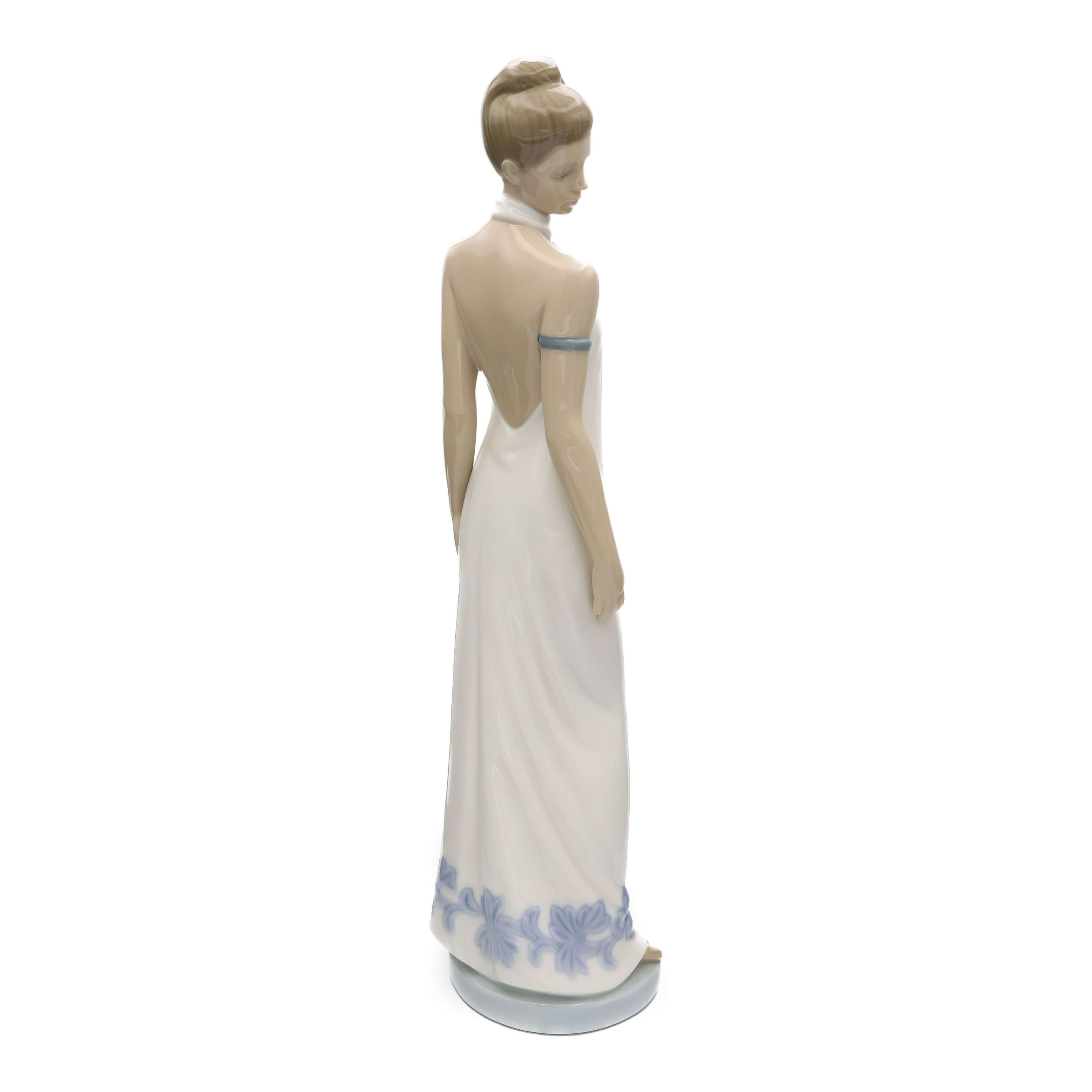 Nao White Dress Figurine By Lladro, Elegant Porcelain Sculpture