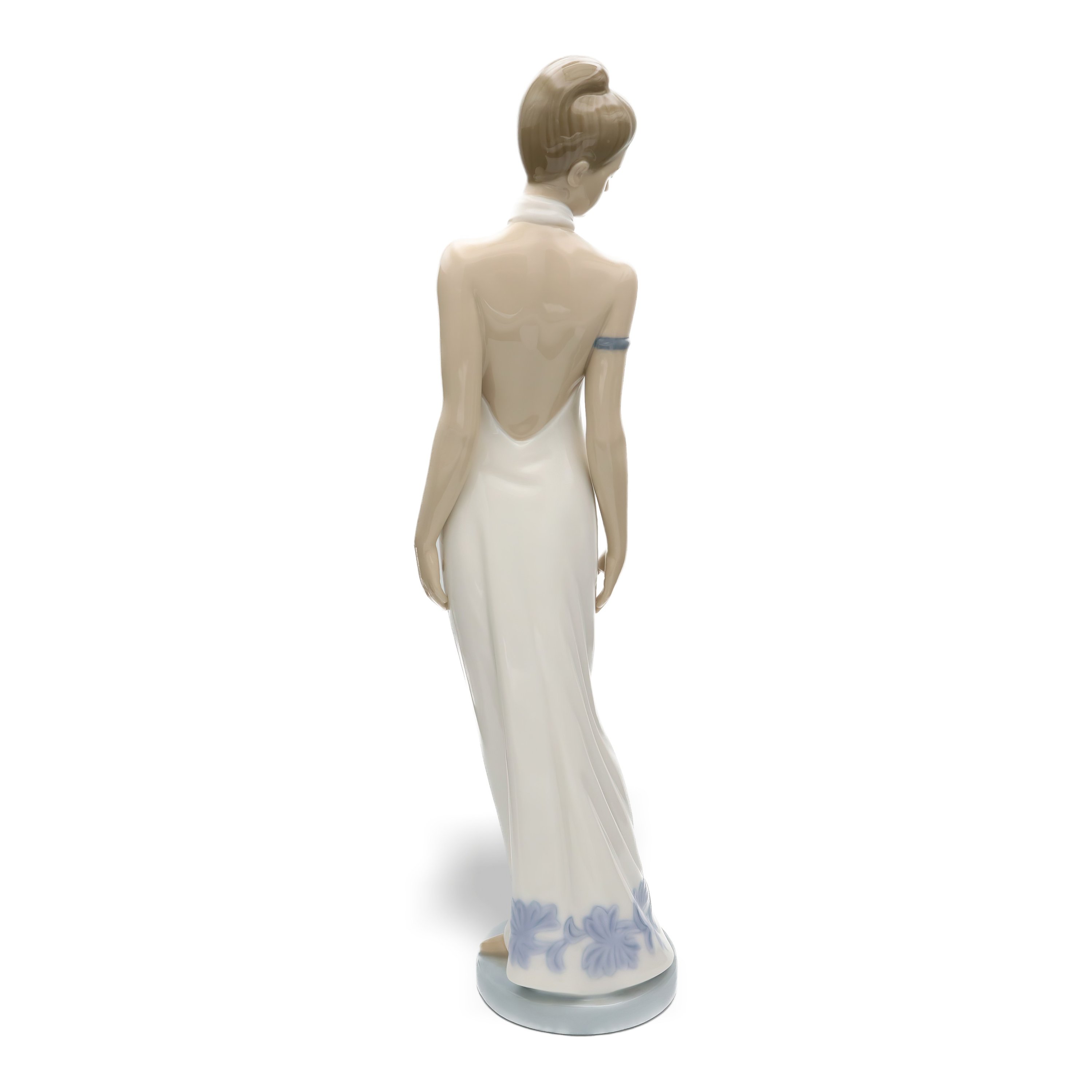 Nao White Dress Figurine By Lladro, Elegant Porcelain Sculpture