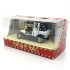 Y-28 1907 London Taxi - Diecast Model Car - Vintage Collectible - Matchbox Models Of Yesteryear - Classic Vehicle Replica