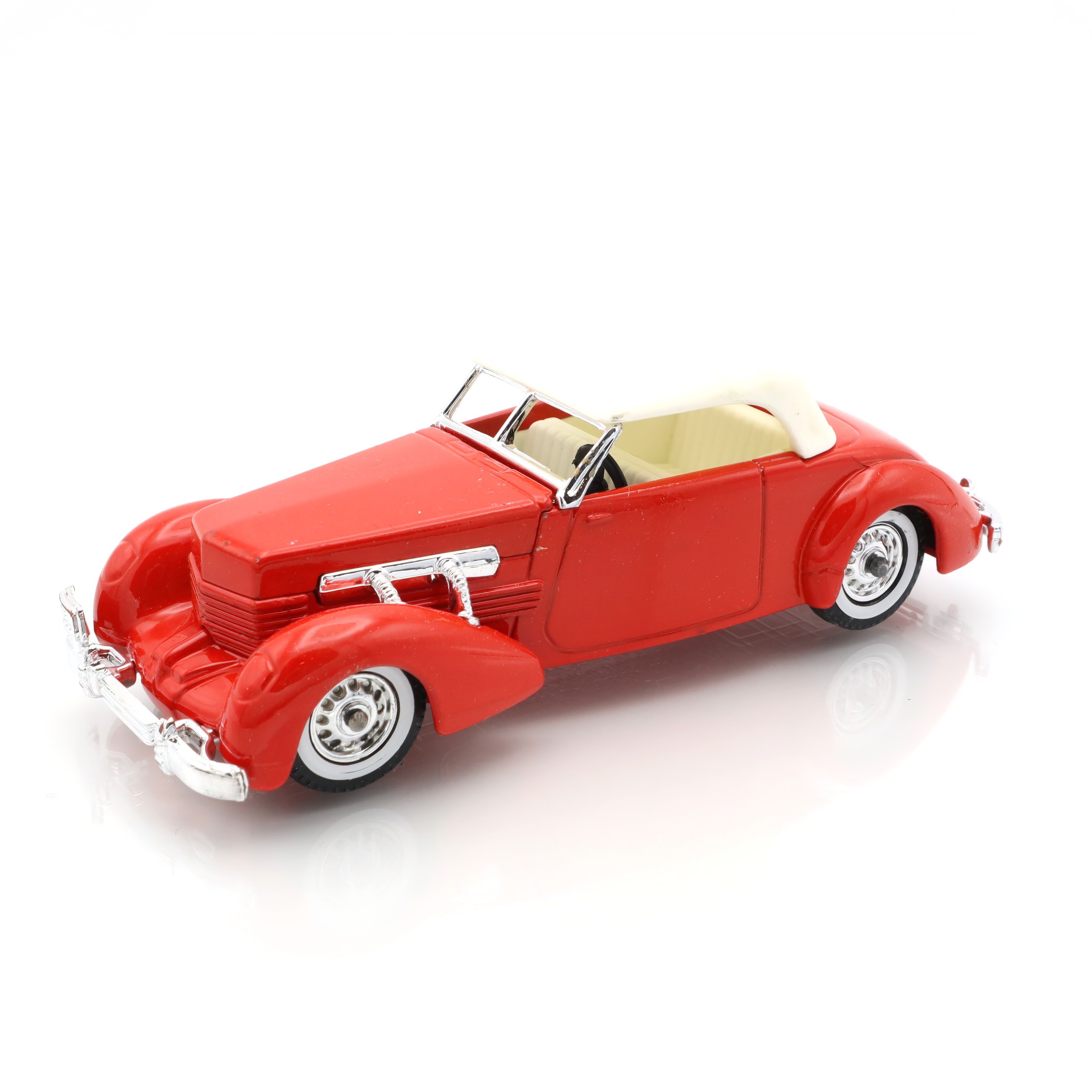 Y-18 1937 Cord 812 - Vintage Collectible - Matchbox Models Of Yesteryear - Die-cast Replica - Classic American Automobile - Rare Antique Toy