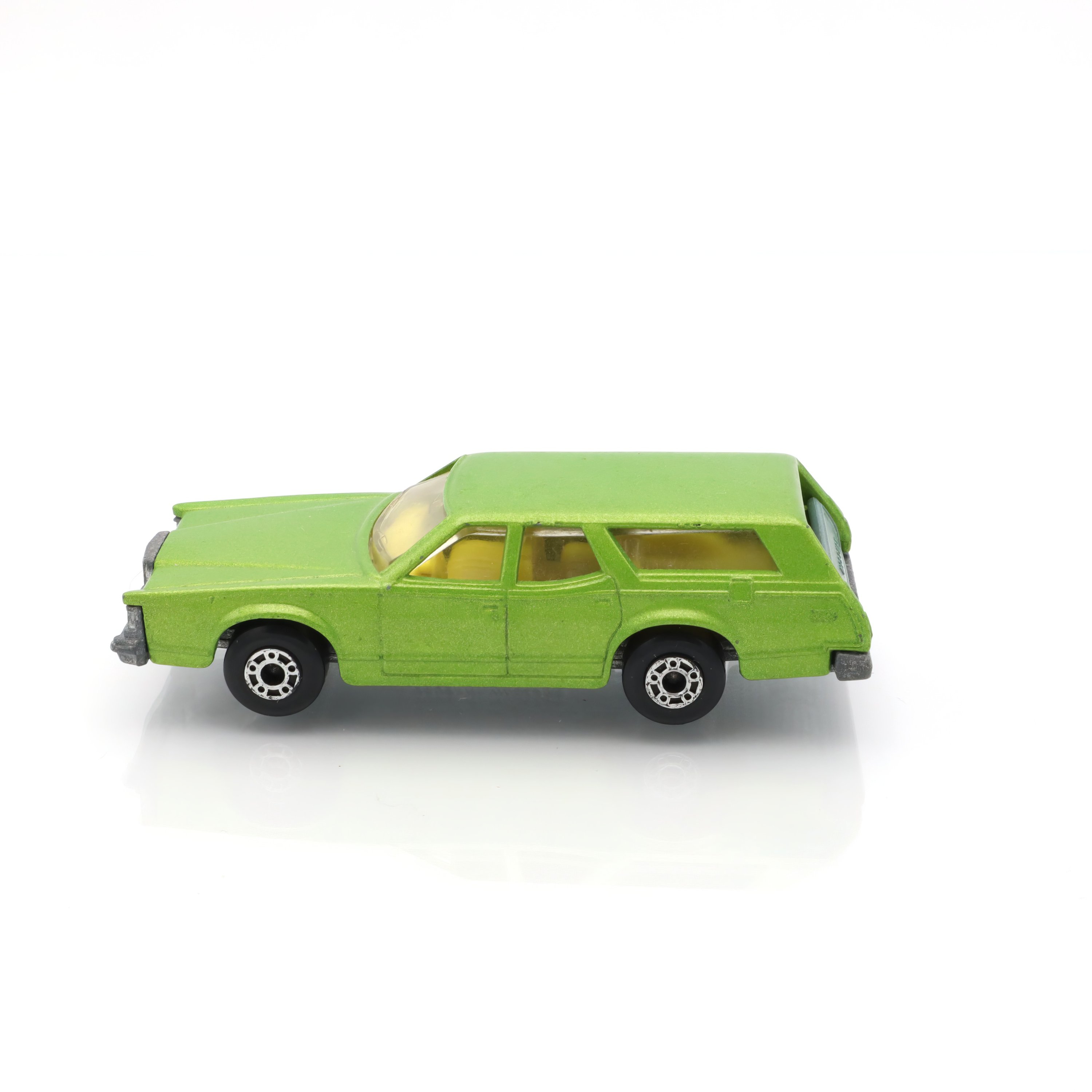 Matchbox 74 Mercury Cougar Villager - Vintage Diecast Car Collectible - Mercury Cougar Station Wagon - Retro Toy Car