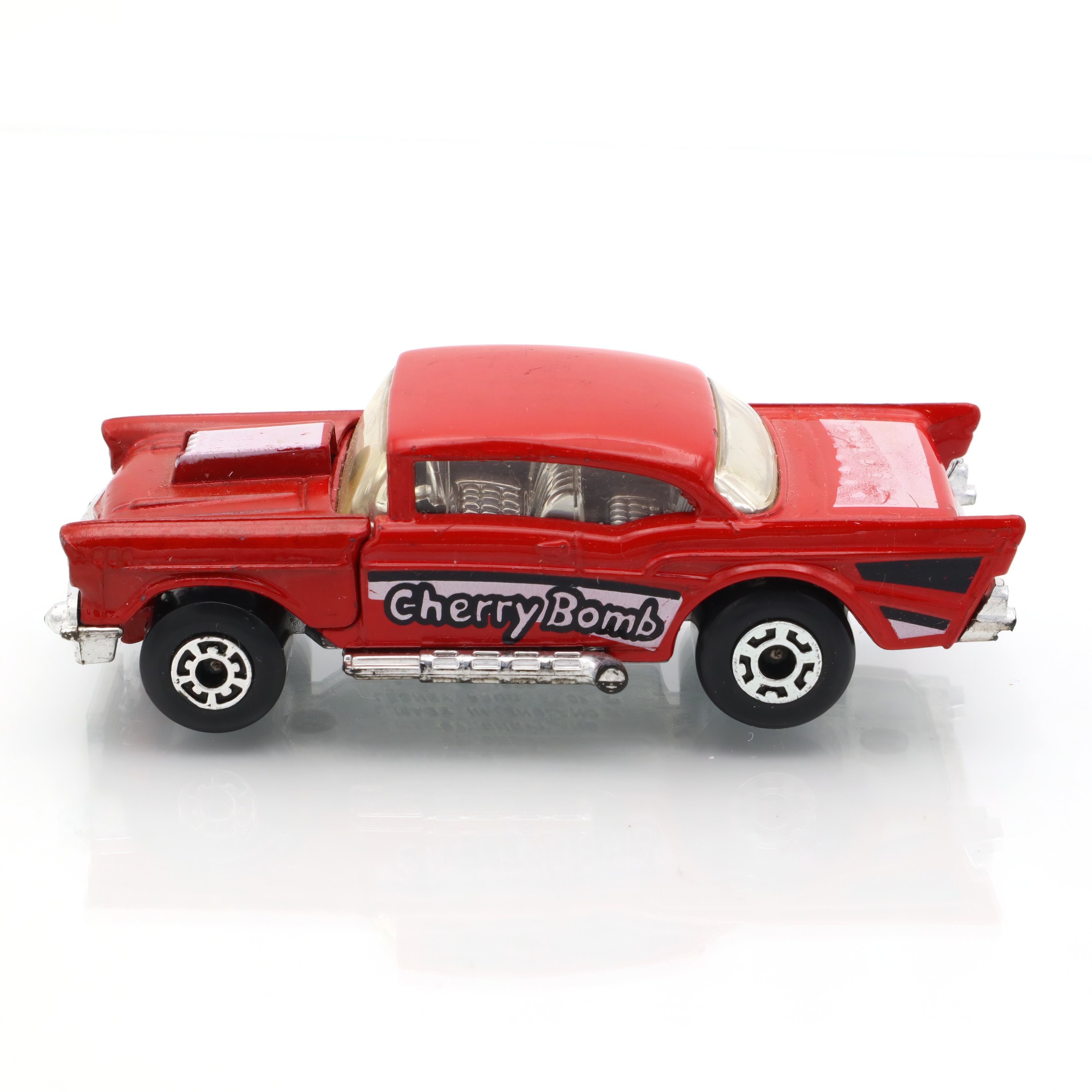 Matchbox 4 ’57 Chevy Cherry Bomb - Vintage Diecast Car - Collectible Toy Car - Red Classic Car Model - Retro Matchbox Car