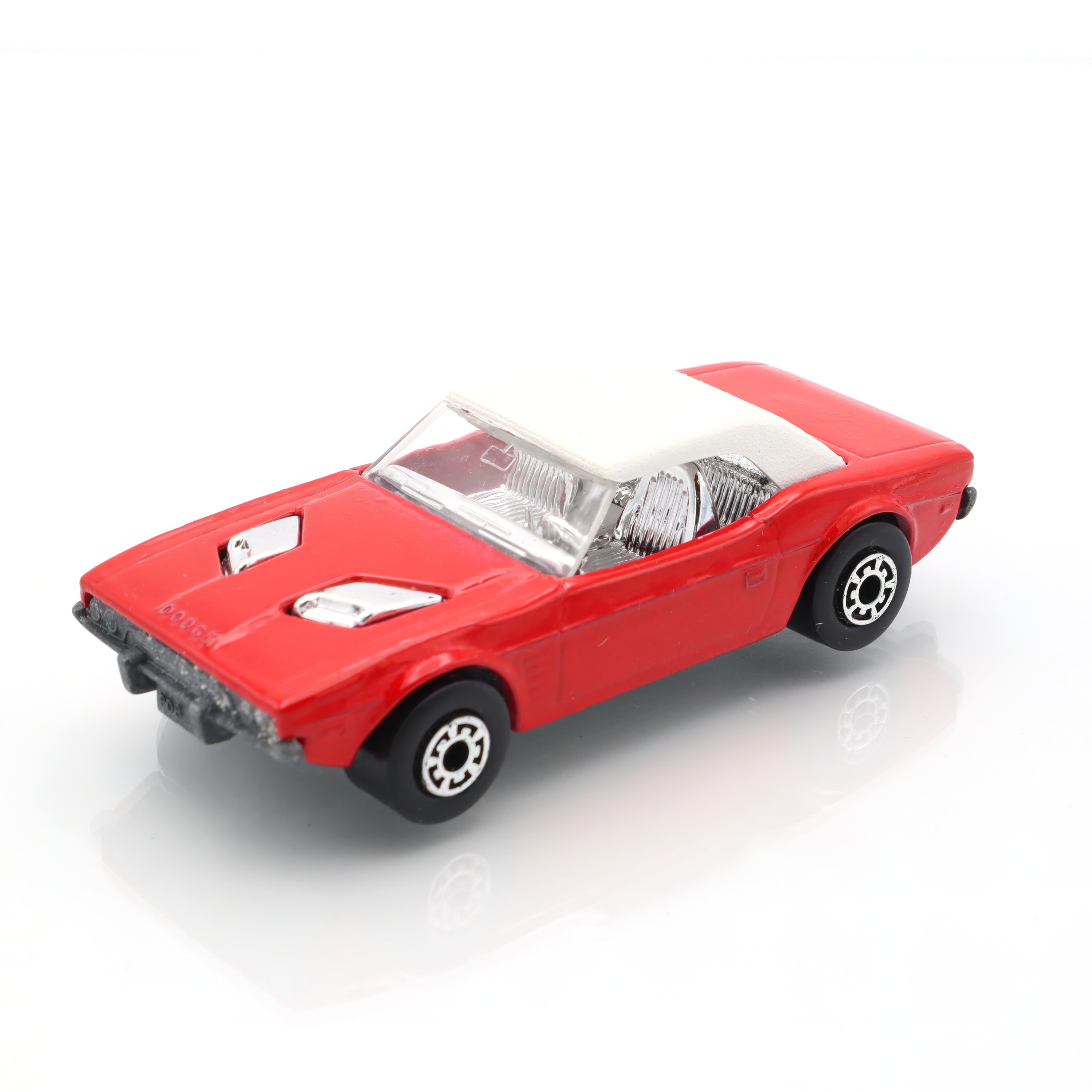 Matchbox Superfast 1 Dodge Challenger - Vintage Diecast Car - Collectible Toy Car - Classic Muscle Car Model - Retro Matchbox Car