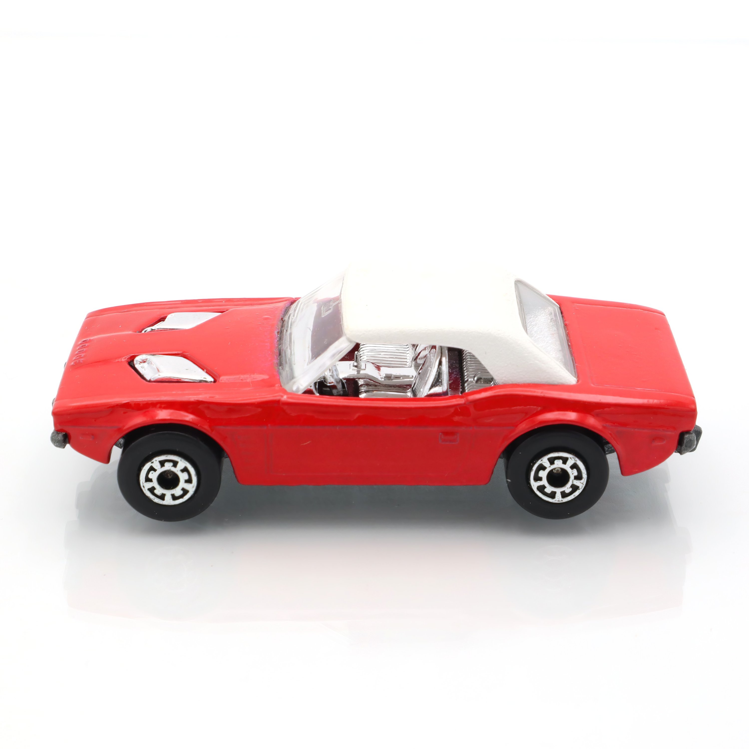 Matchbox Superfast 1 Dodge Challenger - Vintage Diecast Car - Collectible Toy Car - Classic Muscle Car Model - Retro Matchbox Car