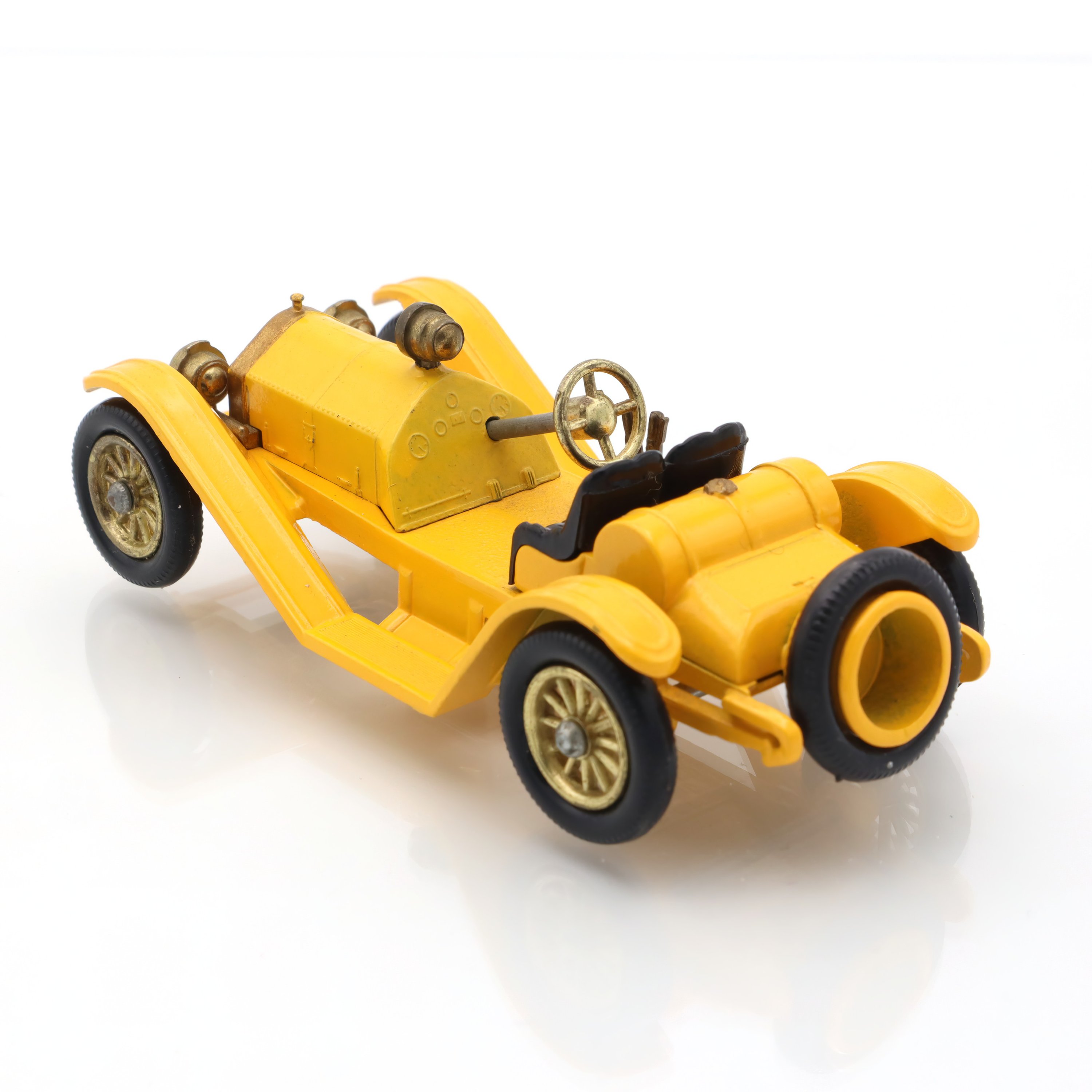 Y-7 1913 Mercer Raceabout - Vintage Diecast Collector’s Model - Classic Automotive Memorabilia - Detailed Historical Replica