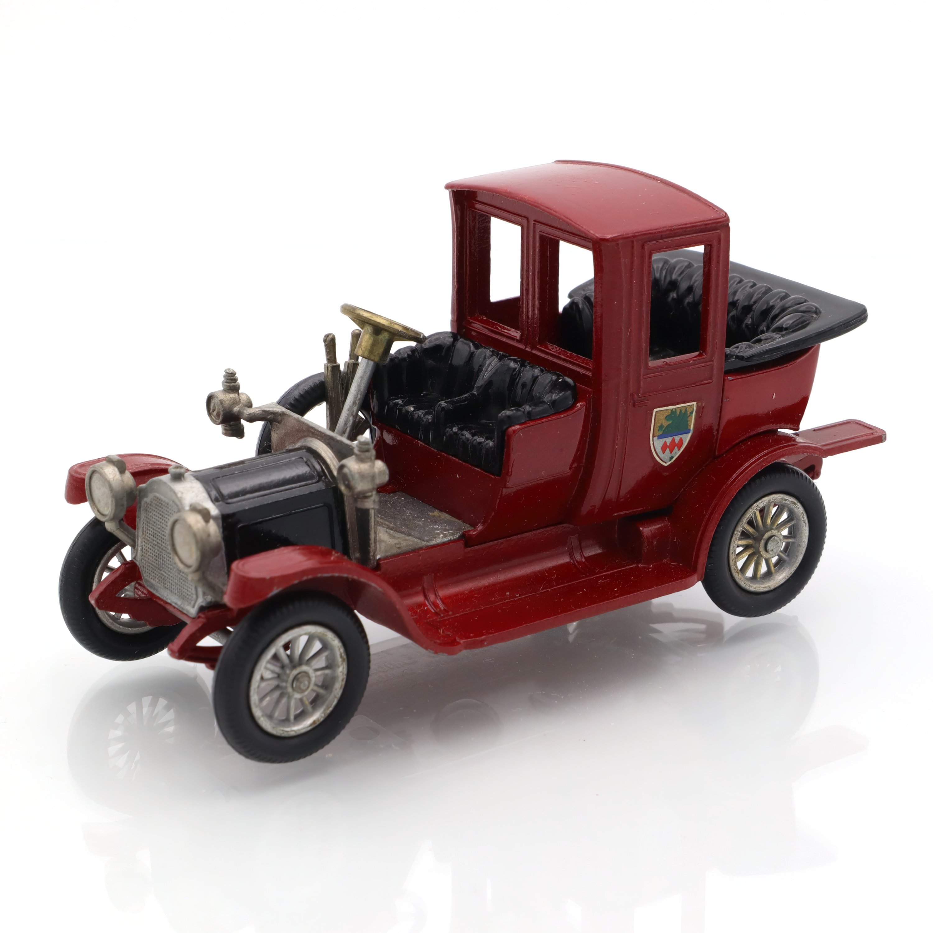 Y-11 Packard Landaulet - Vintage Diecast Model - Classic Collectible Car - Detailed Miniature Replica - 1930s Style Toy Vehicle