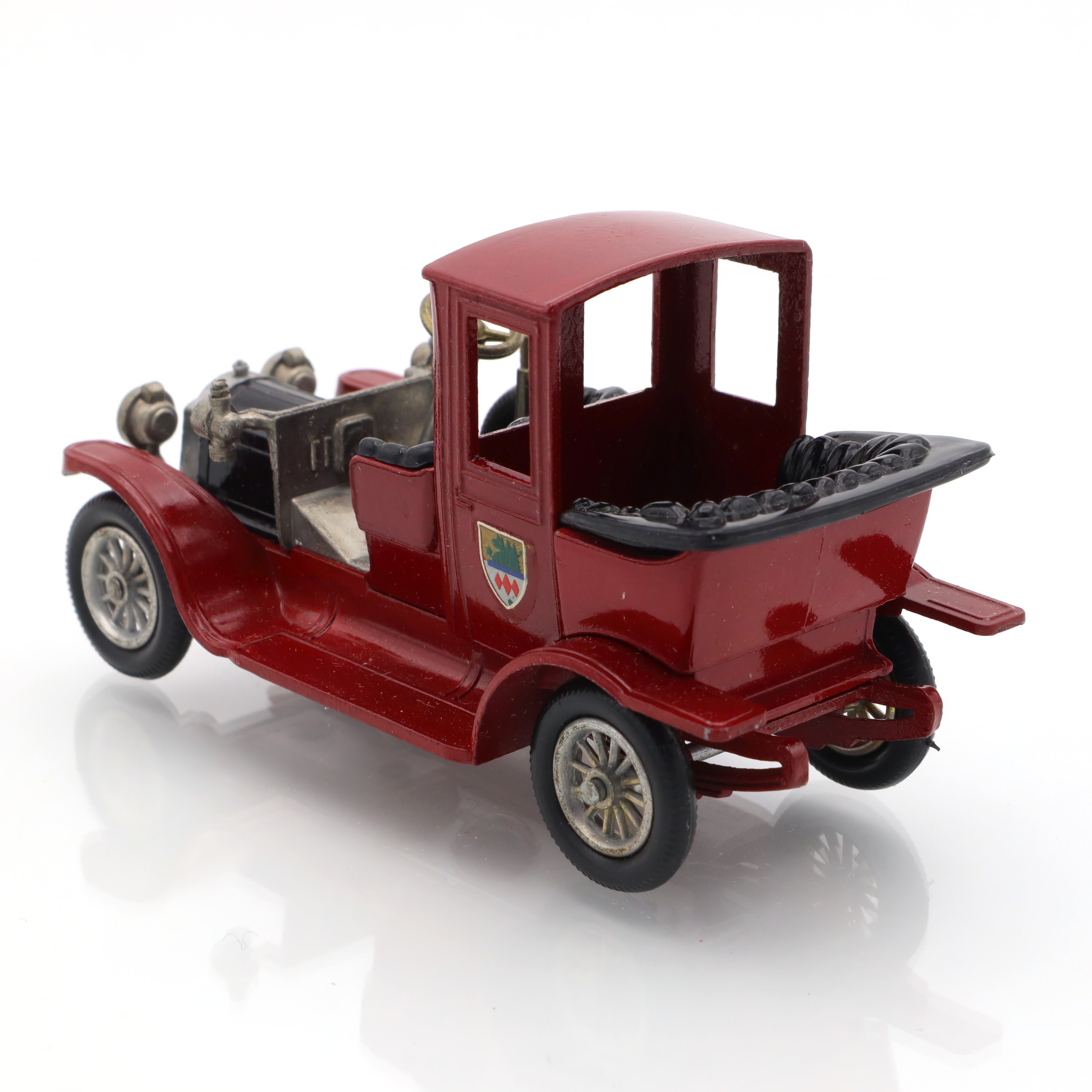 Y-11 Packard Landaulet - Vintage Diecast Model - Classic Collectible Car - Detailed Miniature Replica - 1930s Style Toy Vehicle