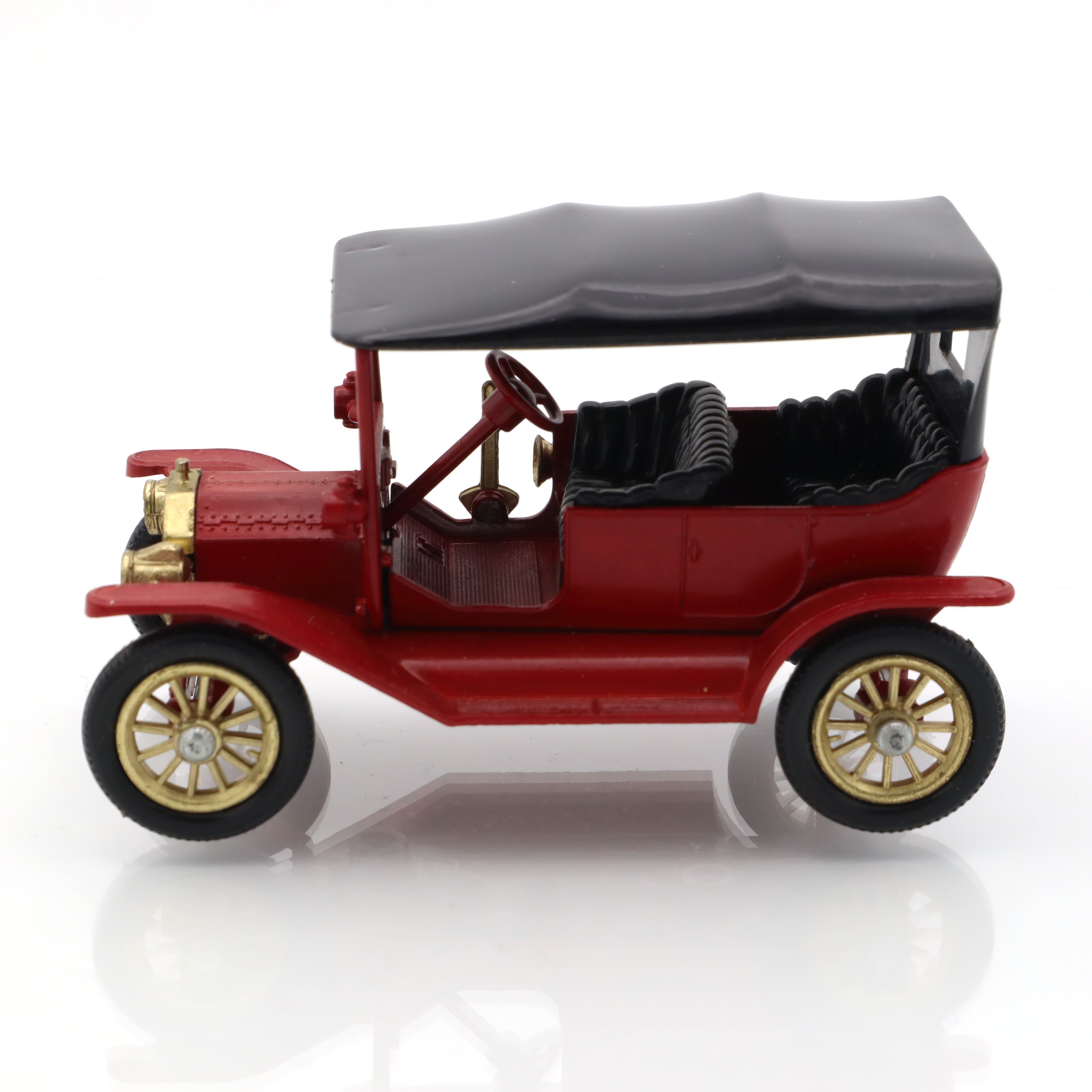 Y-1 1911 Ford Model T - Vintage Diecast Collectible - Matchbox Models Of Yesteryear - Classic Car Miniature - Antique Vehicle Replica