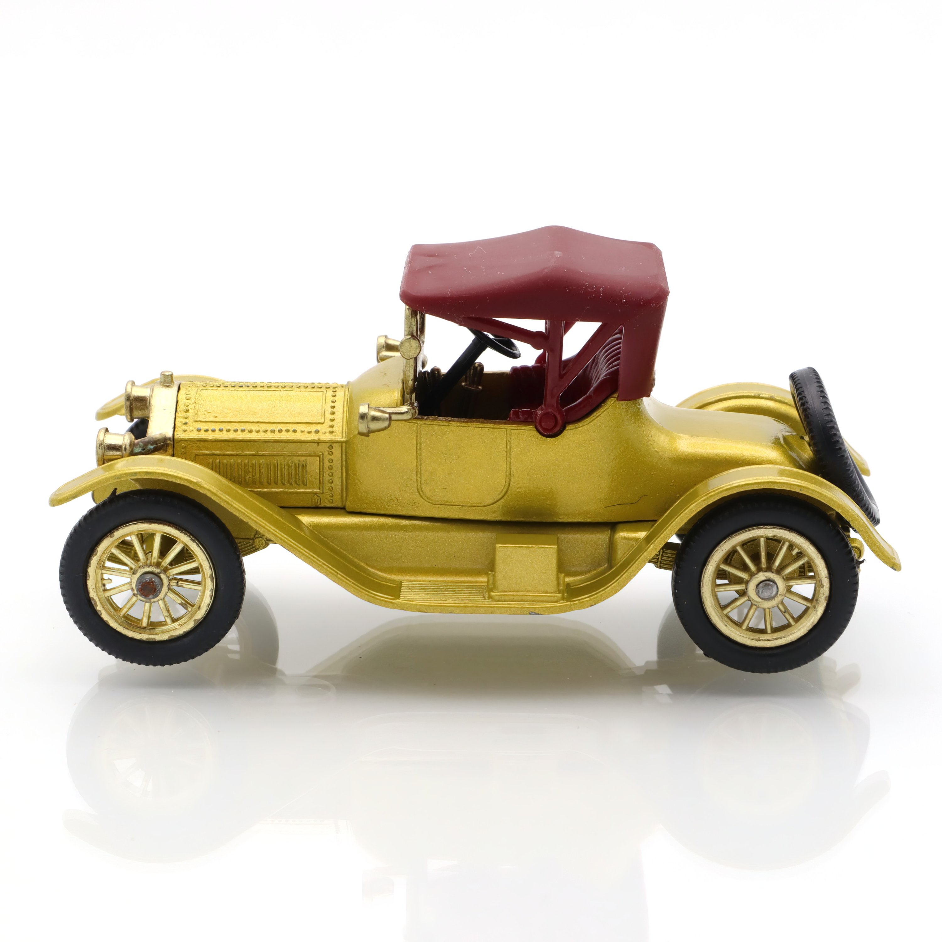 Y-6 1913 Cadillac Roadster - Vintage Collectible - Diecast Model - Classic American Car - Matchbox Models Of Yesteryear - Excellent Detail