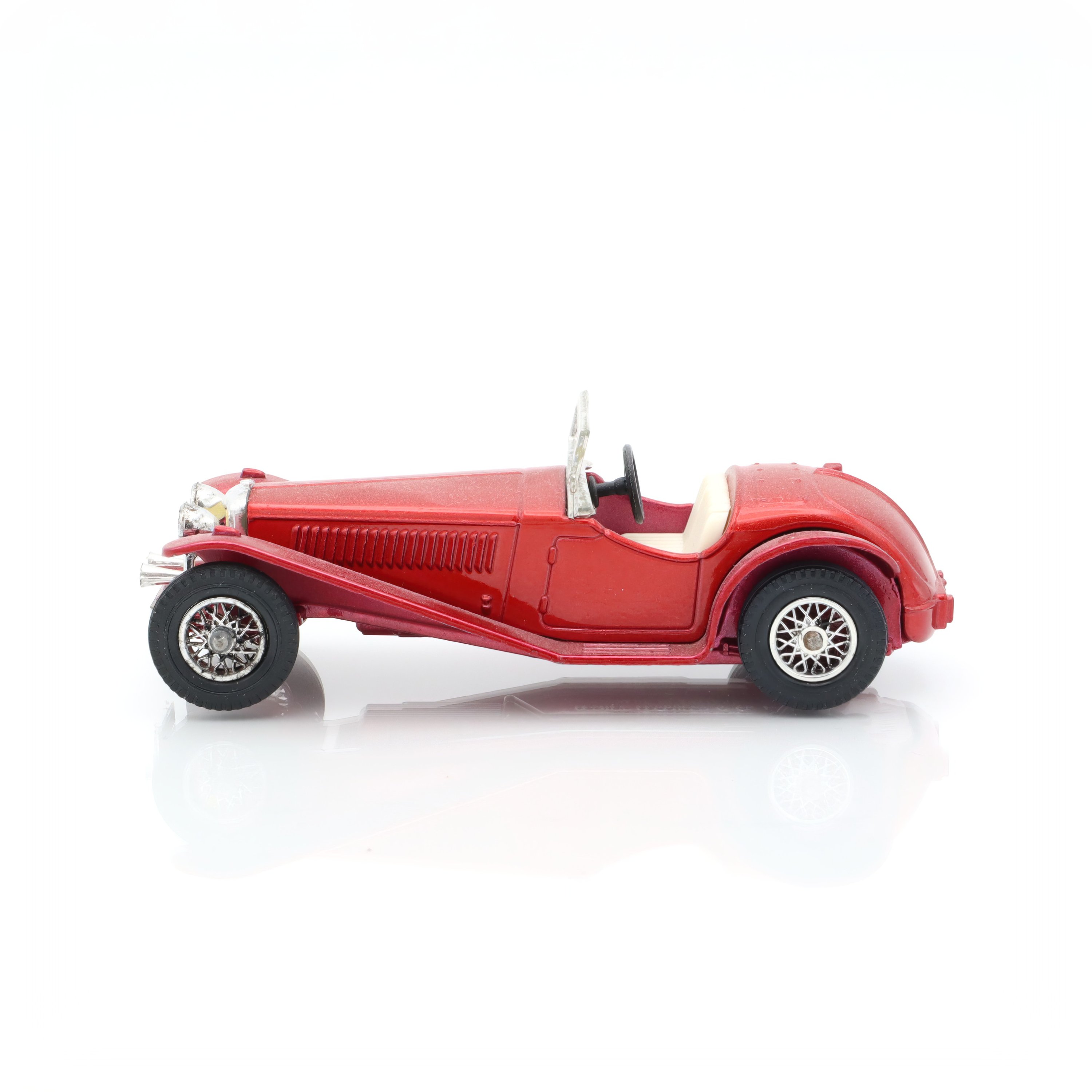 Y-3 1934 Riley Sports Model - Diecast Collectible Car - Vintage Display Piece - Classic British Automotive Model