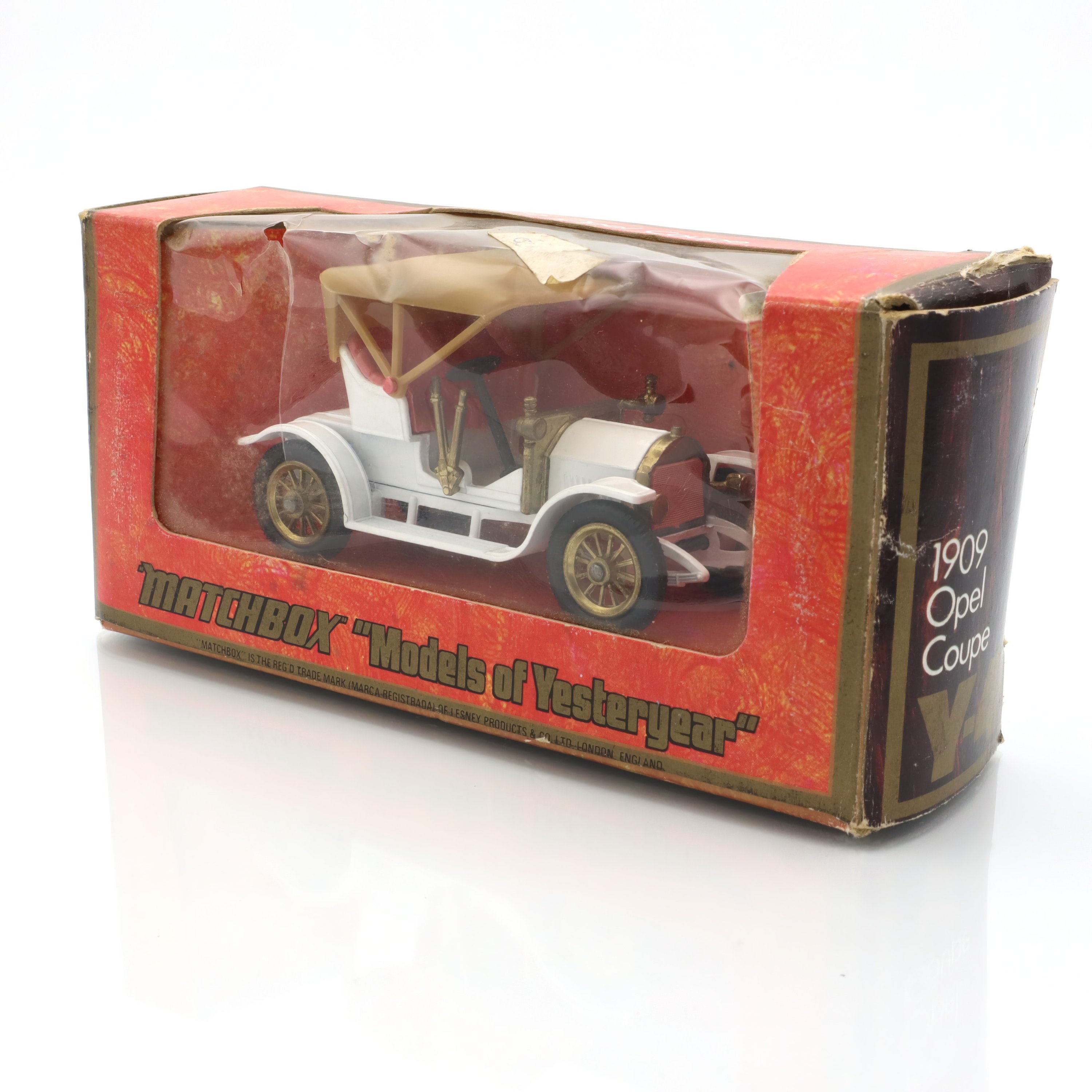 Y-4 Opel Coupe - Vintage Diecast Car - Collector’s Edition - Classic German Vehicle - Original Matchbox Model