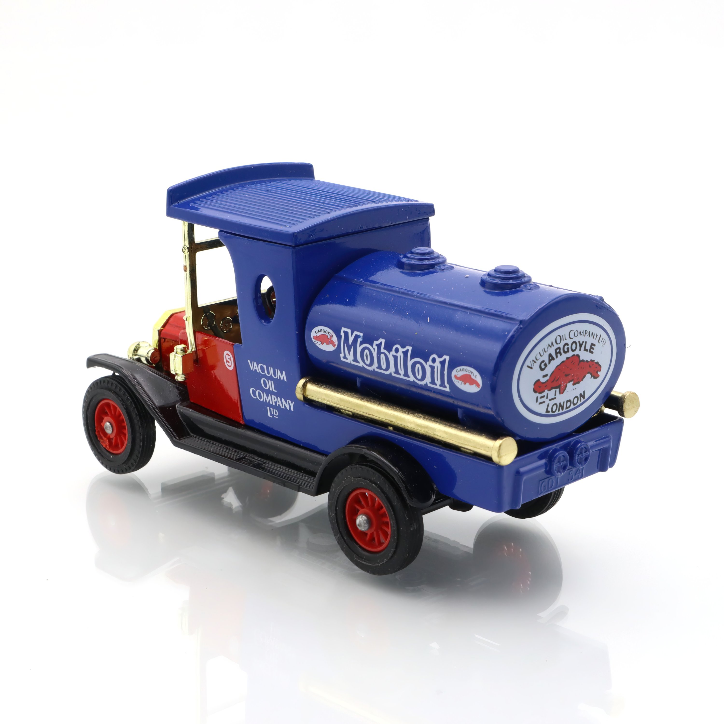 Y-3 Mobiloil Tanker - Vintage Diecast Model - Classic Collectible Toy - Shell Oil Memorabilia - Retro Gasoline Truck