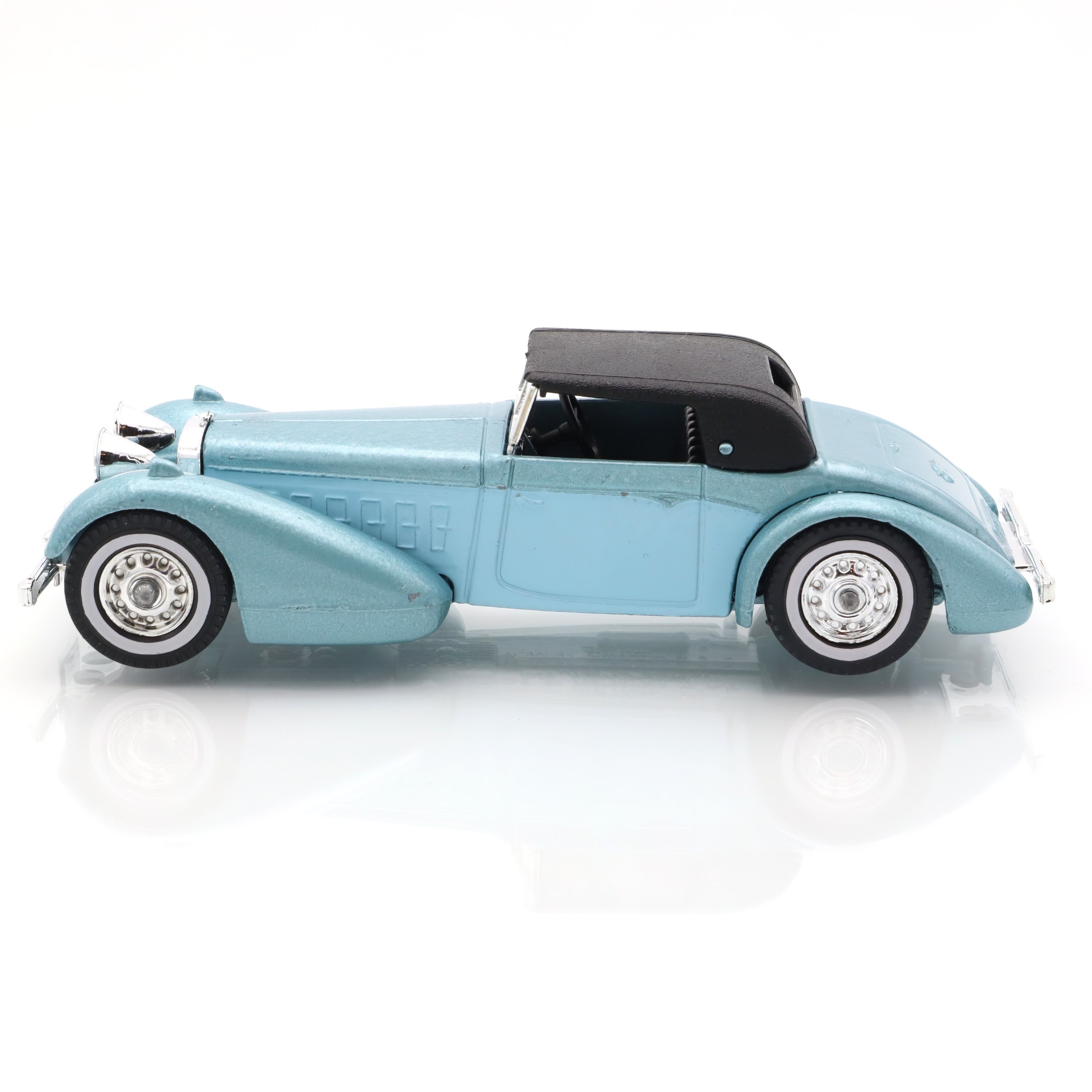 Y-17 1933 Hispano Suiza - Vintage Collectible Diecast Model - Classic Car Replica - Highly Detailed Miniature