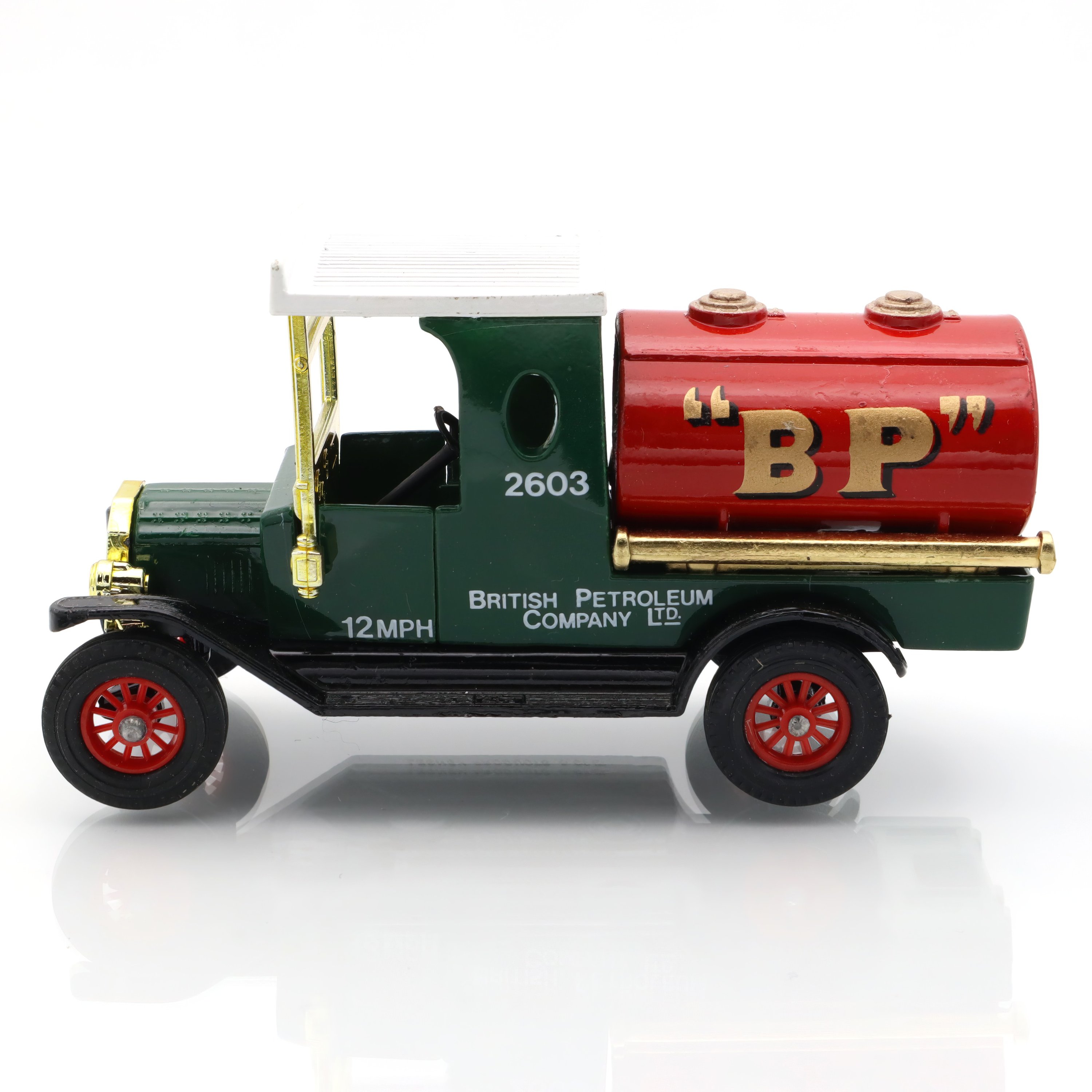 Y-3 1912 Ford Model T BP Tanker - Vintage Diecast Collectible - Antique Toy Car Replica - Classic Model Vehicle