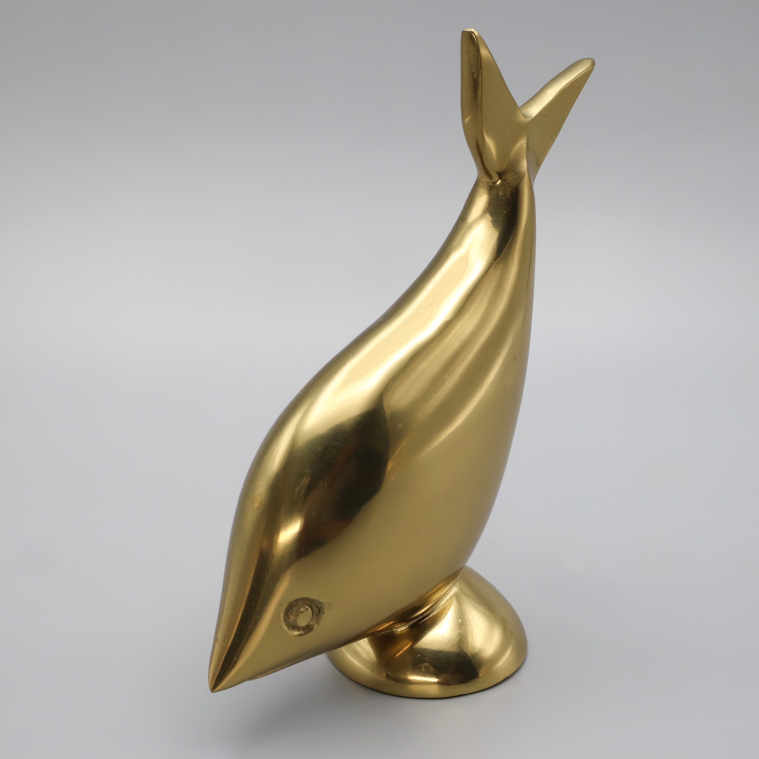 Brass Fish Figurine - Solid Metal Art Deco Statue - Vintage Brass Decor - Nautical Fish Statue - Retro Metal Figurine - Coastal Home Decor