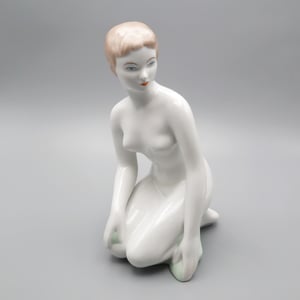 Kneeling Woman Statue - Nude Porcelain Model Aquincum Hungary 1970 - Vintage Figurine - Collectible Hungarian Art