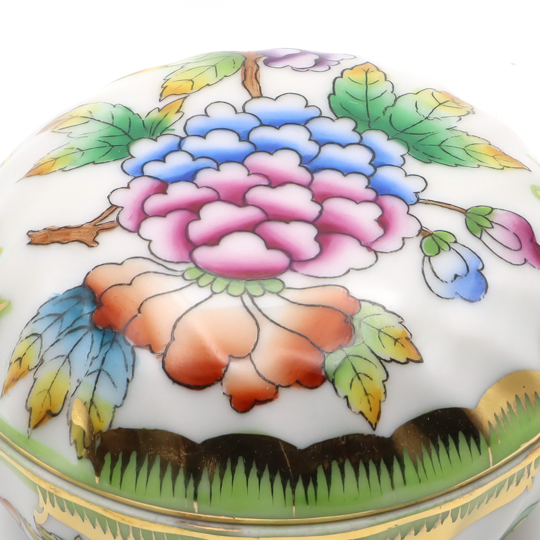 Herend Queen Victoria Trinket Box Detailed View Thumbnail for Herend Queen Victoria Trinket Box - Small Round Jewelry Box - Porcelain Keepsake - Hand Painted Vanity Decor - Vintage Gift