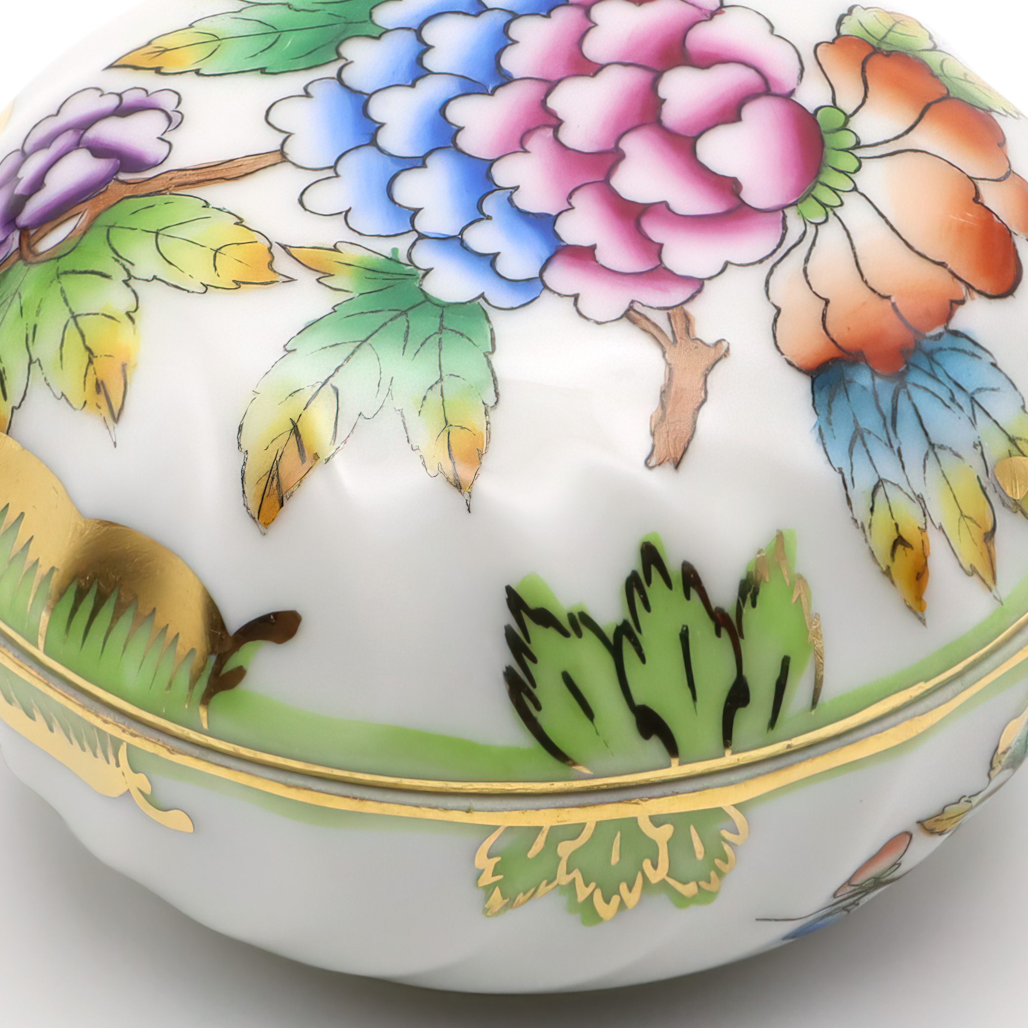 Herend Queen Victoria Trinket Box Detailed View Thumbnail for Herend Queen Victoria Trinket Box - Small Round Jewelry Box - Porcelain Keepsake - Hand Painted Vanity Decor - Vintage Gift