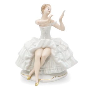 Wallendorf Ballerina - Schaubach Kunst Vintage German Porcelain Figurine