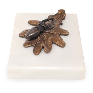 Bronze stag beetle paperweight oak leaf design on marble base, vintage decorative desk accessory