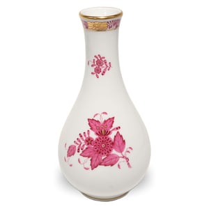 Herend Apponyi Purpur bud vase with pink floral pattern and gold rim, luxury porcelain decorative vase