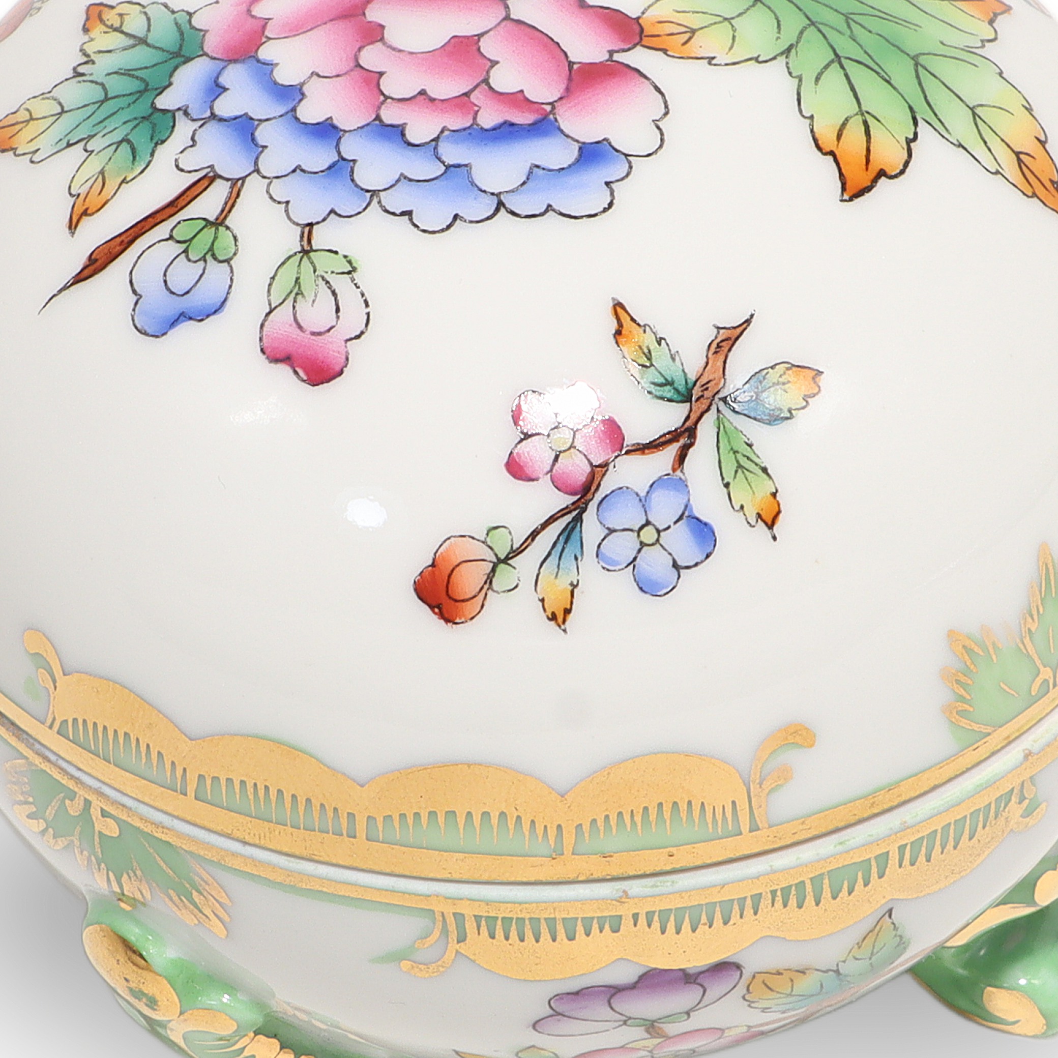 Herend Queen Victoria Three Footed Trinket Box Floral Design Detailed View Thumbnail for Herend Queen Victoria Three Footed Trinket Box - Floral Design Porcelain Bonbonniere