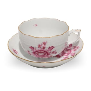 Herend tea cup and saucer set Nanking Rose antique porcelain with pink floral pattern and gold rim detailed view