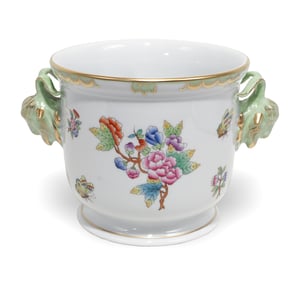 Herend cachepot porcelain floral design with lion handles, hand-painted decorative planter