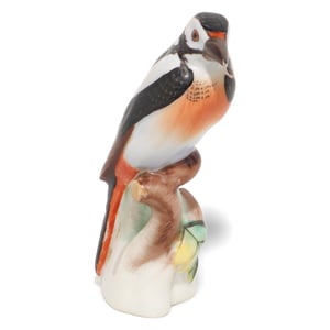 Herend porcelain bird figurine hand painted woodpecker vintage collectible detailed view