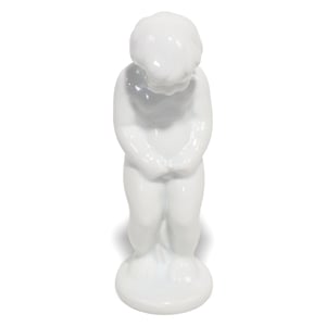 Vintage Porcelain Manneken Pis Figurine Detailed View Manneken Pis porcelain figurine close up, vintage white ceramic statue collectible