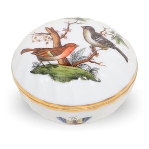 herend-jewelry-box-rothschild-bird-pattern-hand-painted-luxury-china-01.jpg