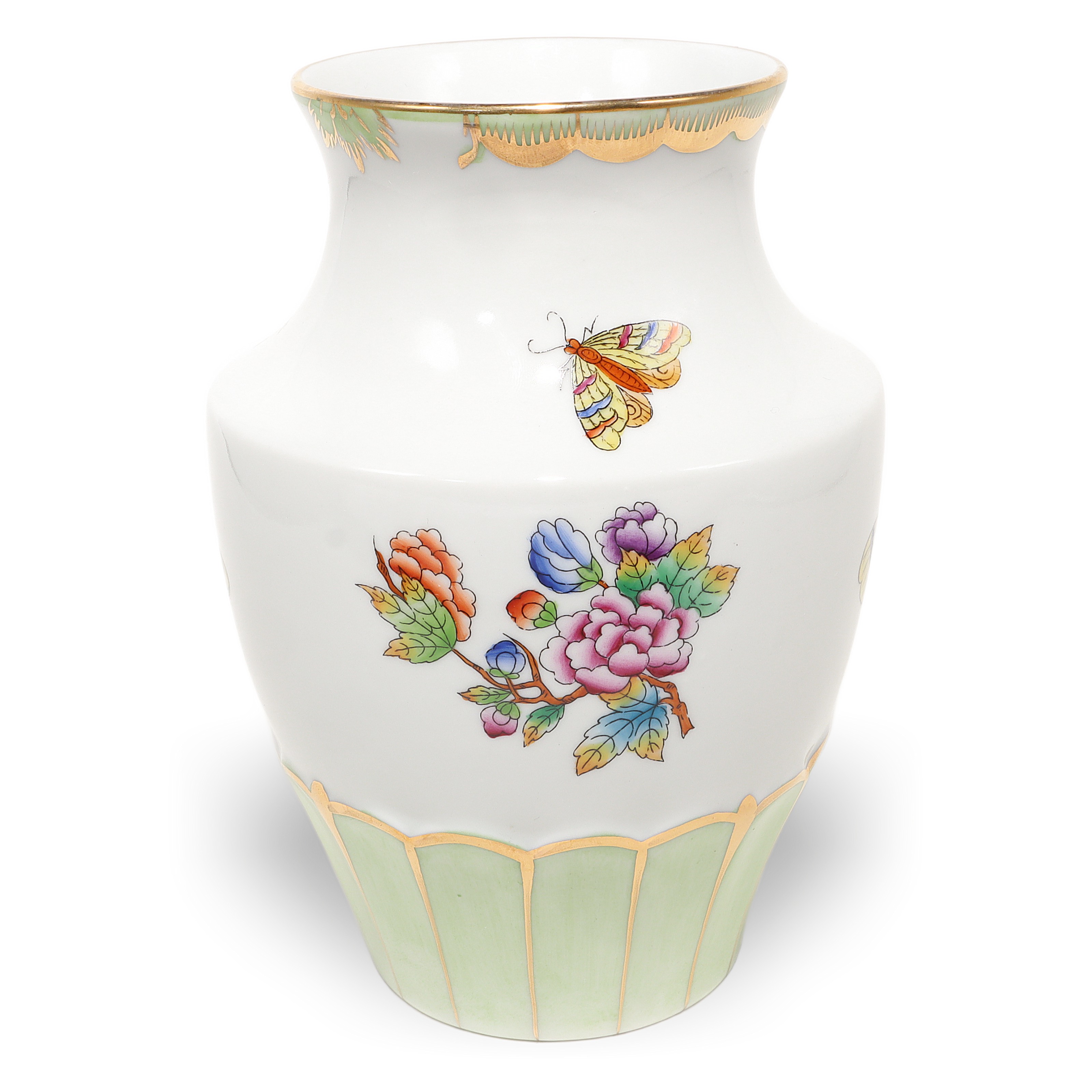 herend-vase-queen-victoria-gilded-flower-butterfy-motif-hand-painted-luxury-ceramics-07.jpg herend-vase-queen-victoria-gilded-flower-butterfy-motif-hand-painted-luxury-ceramics-07.jpg