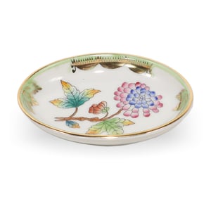 jewelry-tray-herend-queen-victoria-mini-trinket-hand-painted-luxury-ring-dish-01.jpg