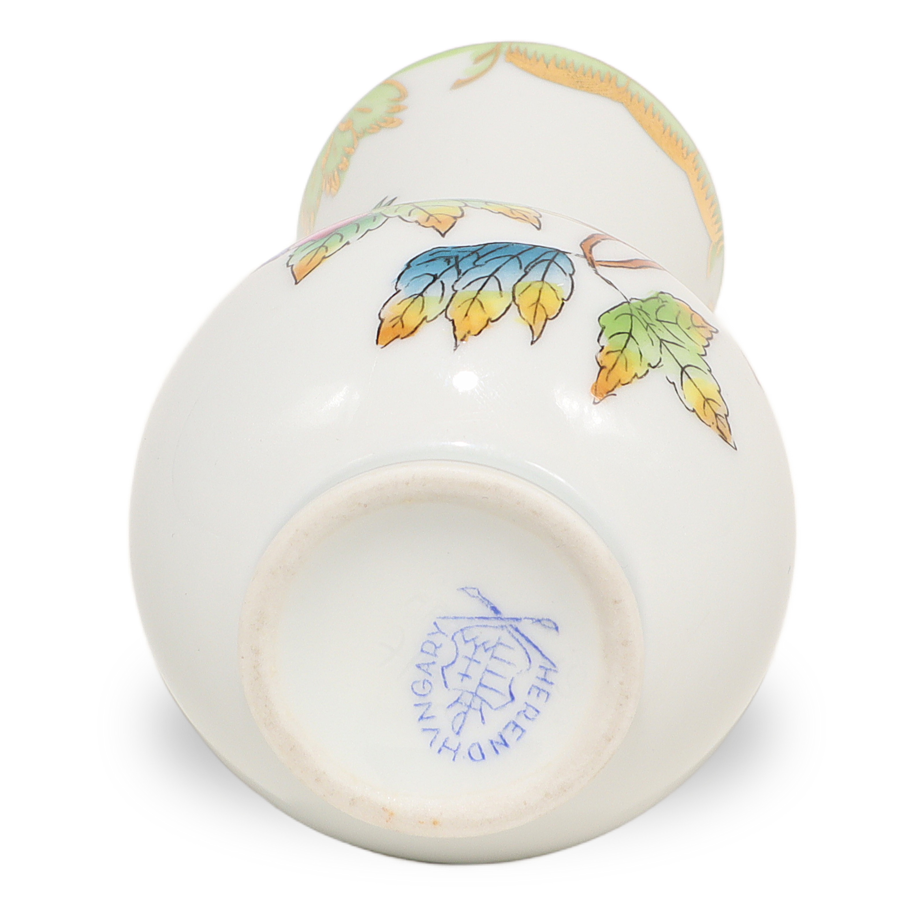 herend-queen-victoria-mini-vase-hand-painted-vintage-porcelain-real-gold-rim-13.jpg