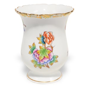 herend-victoria-baroque-vase-small-hand-painted-porcelain-gold-rim-01.jpg