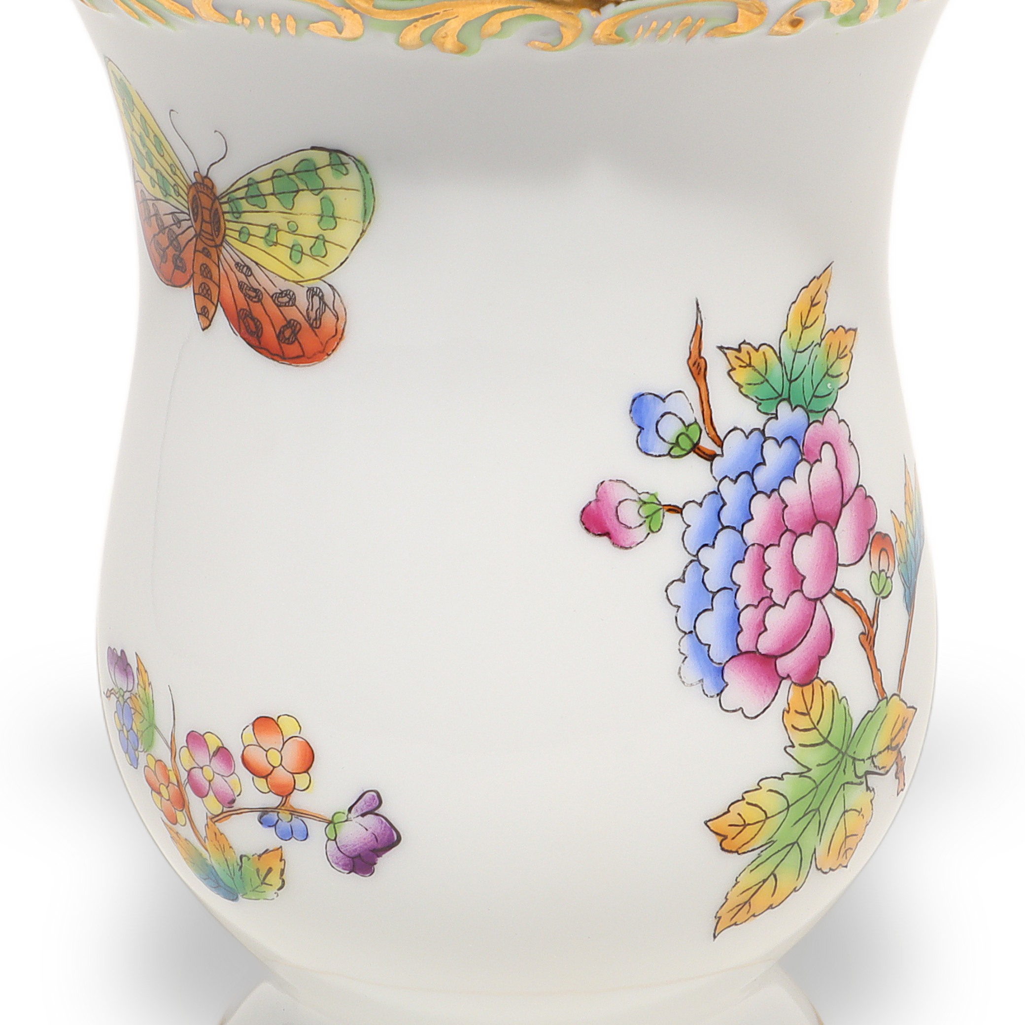 herend-victoria-baroque-vase-small-hand-painted-porcelain-gold-rim-08.jpg herend-victoria-baroque-vase-small-hand-painted-porcelain-gold-rim-08.jpg
