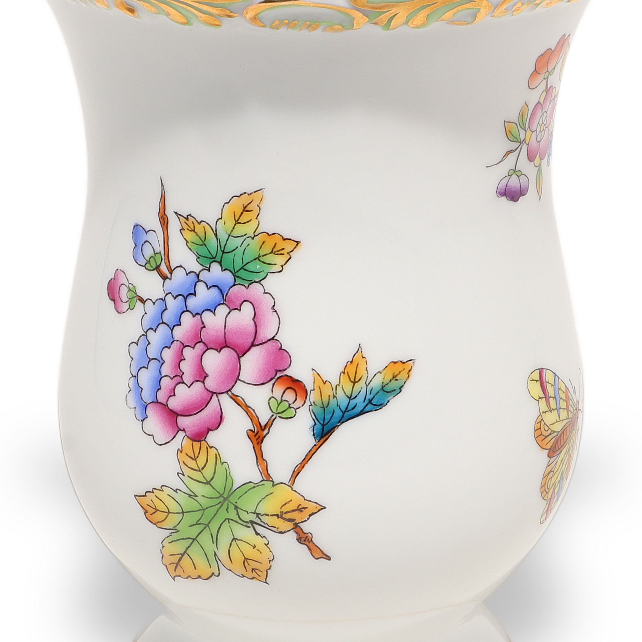 herend-victoria-baroque-vase-small-hand-painted-porcelain-gold-rim-11.jpg herend-victoria-baroque-vase-small-hand-painted-porcelain-gold-rim-11.jpg