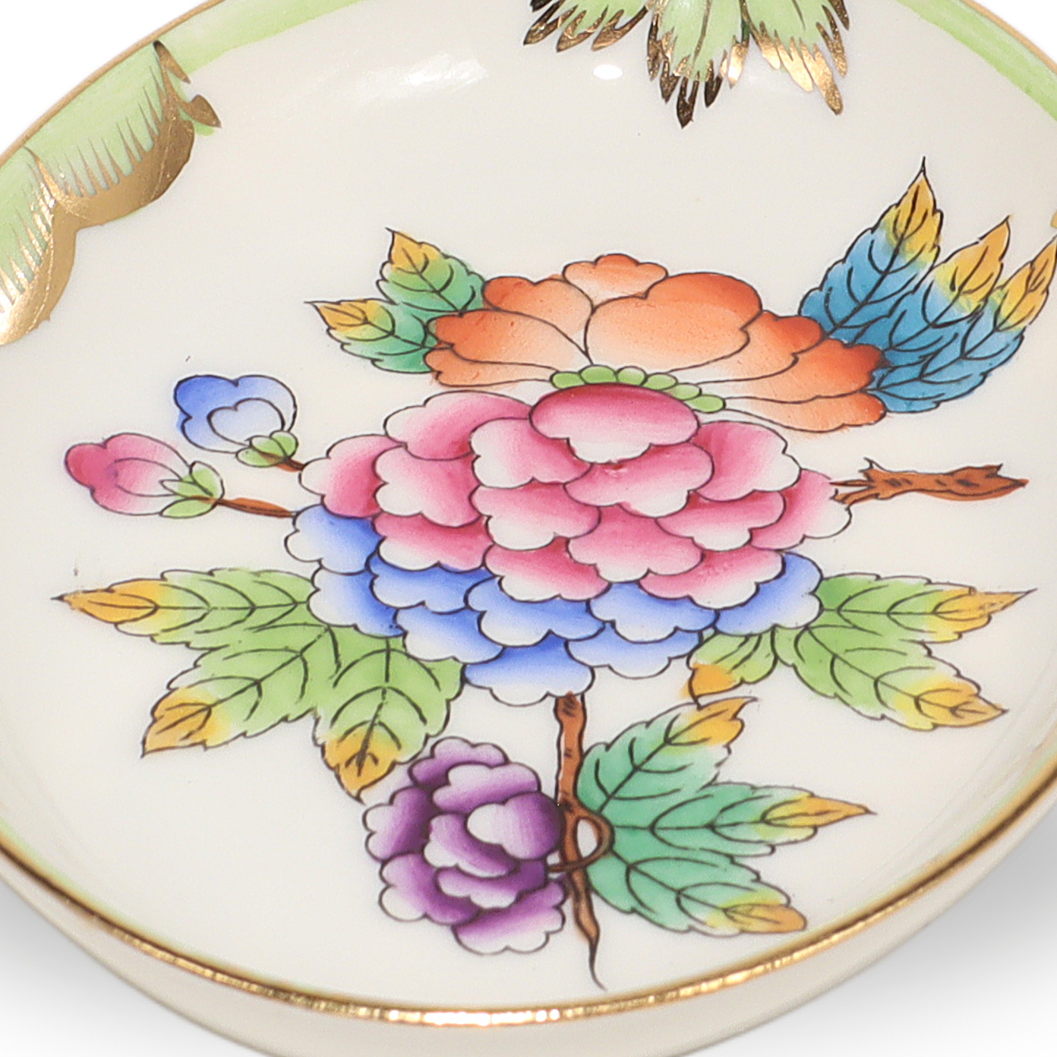 ring-tray-mini-herend-trinkey-tray-queen-victoria-hand-painted-vintage-11.jpg ring-tray-mini-herend-trinkey-tray-queen-victoria-hand-painted-vintage-11.jpg