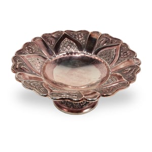 vintage-silver-plated-figural-pedestal-tazza-lotus-scalloped-rim-floral-repousse-01.jpg