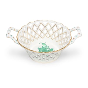 herend-apponyi-green-reticulated-porcelain-basket-double-handles-chiense-bouquet-pattern-gilt-01.jpg