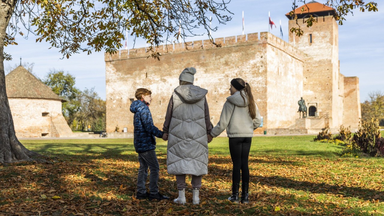 Stroll Gyula’s Old Town Like A Local