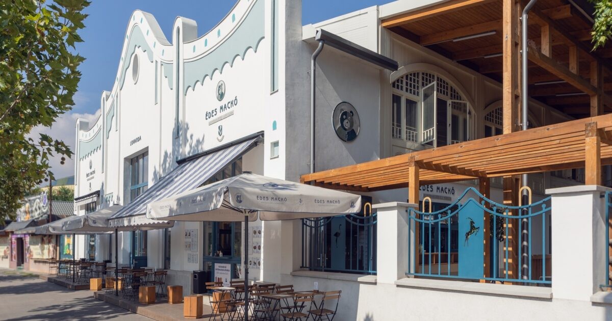 Dairy-Free Chimney Cakes Every Wed & Fri At Budapest’s Édes Mackó