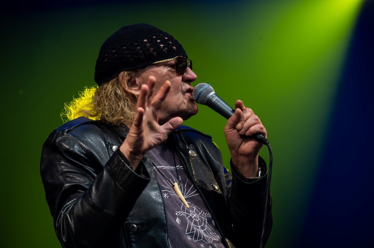 Charlie Brings Blues Fire To Veresegyház