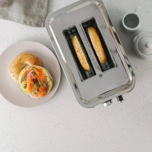 Digital Touchscreen Toaster with 7 Shade Settings product image