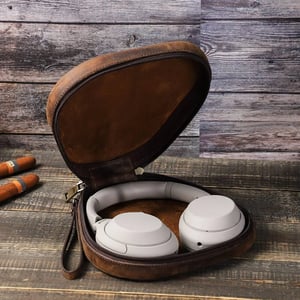 Handcrafted Leather Case for Airpods Max and Sony WH1000XM4 product image
